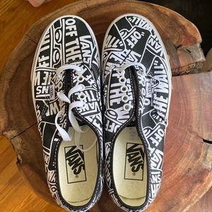Vans off the wall black and white logo sneaker womens size 8 mens 6.5